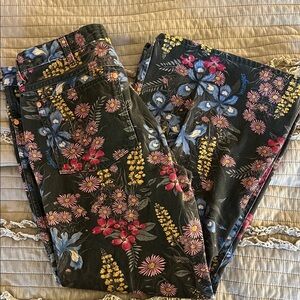 Wrangler Wanderer floral flares